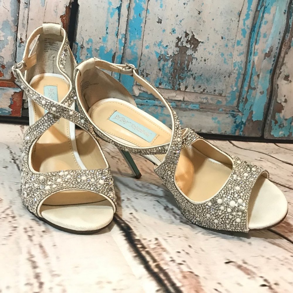 Betsey Johnson Women's Sb-Bayli rhinestone heels